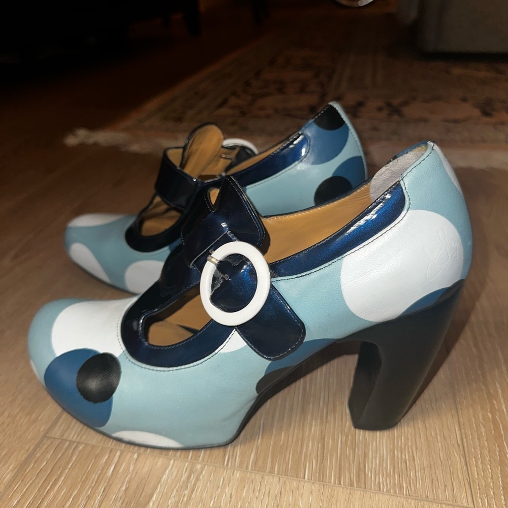 John Fluevog Arbus Views - bubbles Blue sky - Picture 2 of 7
